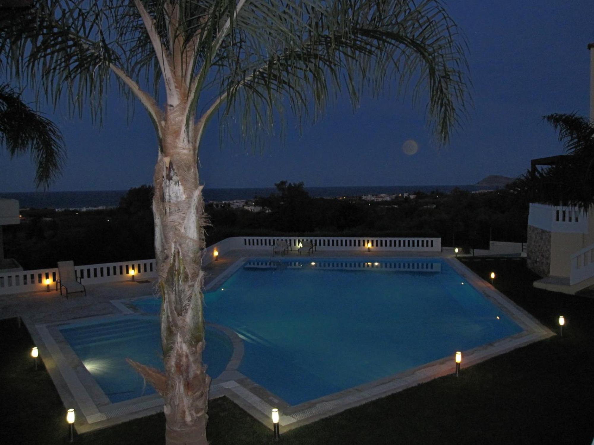 Villa Pandora - Angela & Michali Maleme Buitenkant foto