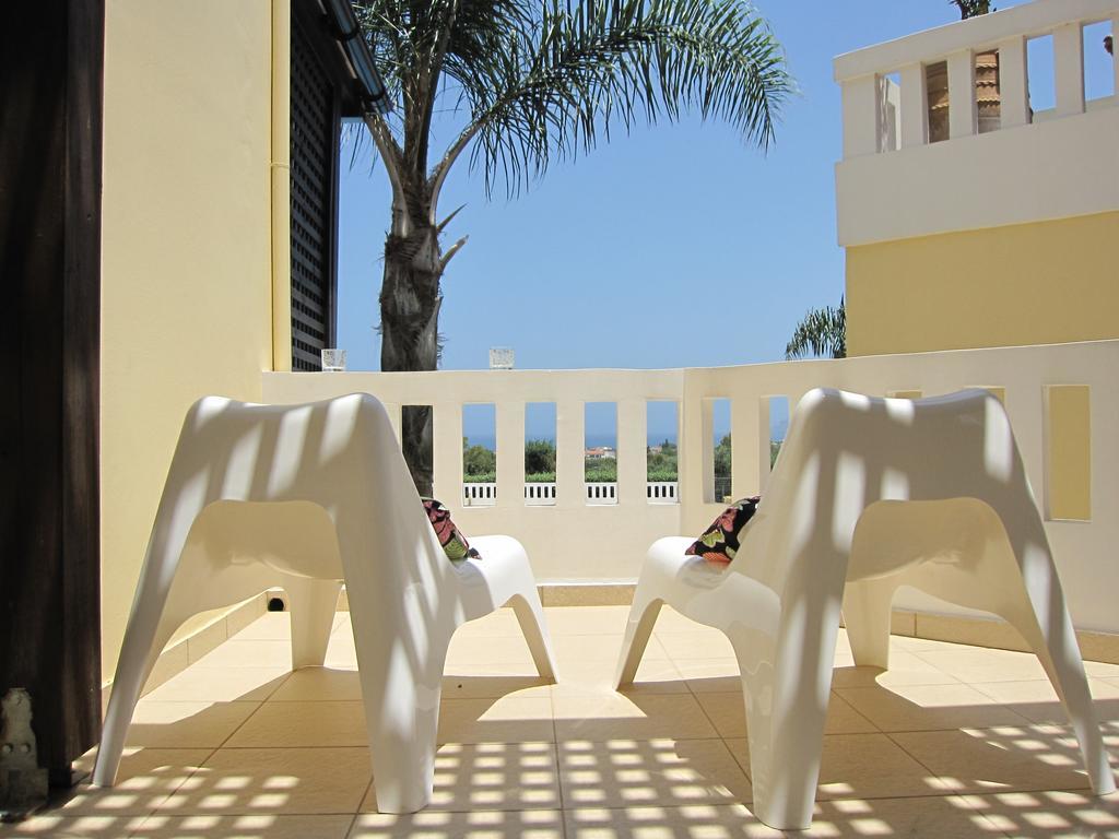 Villa Pandora - Angela & Michali Maleme Kamer foto